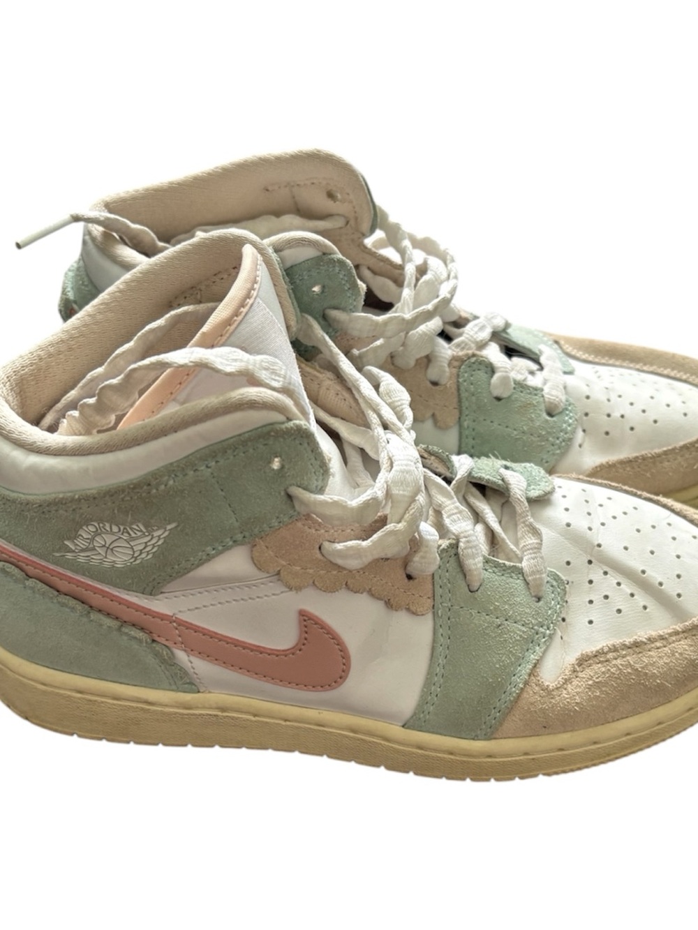 Nike Jordans Mid Pink Oxford sneakers